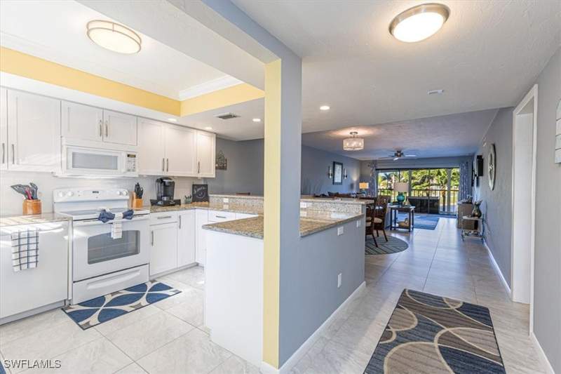 2 bedroom Condominium at 344 Charlemagne Blvd F203, Fountains II, Naples — photo 5