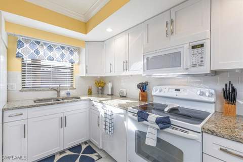 344 Charlemagne Blvd F203, Naples FL - photo 8 of 24