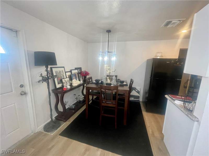 4 bedroom SingleFamilyResidence at 1339 5th Ave N, River Park, Naples — photo 4