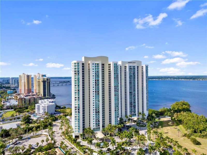 1 bedroom Condominium at 3000 Oasis Grand Blvd 1206, Oasis, Fort Myers — photo 1