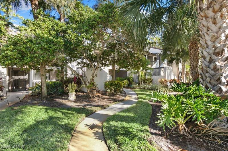 2 bedroom Condominium at 1828 Kings Lake Blvd 103, Hamptons At Kings Lake, Naples — photo 3