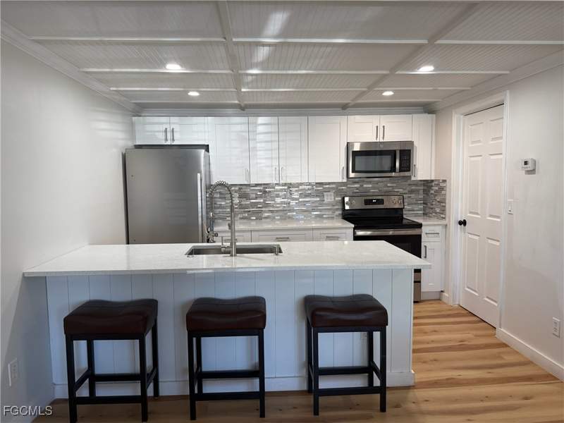 1 bedroom Condominium at 5330 Treetops Dr F4, Treetops Of Naples, Naples — photo 4