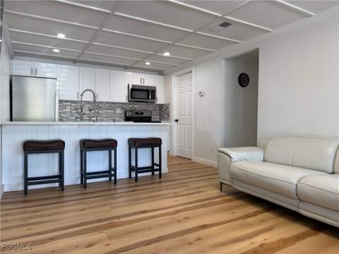 5330 Treetops Dr F4, Naples FL - photo 9 of 9