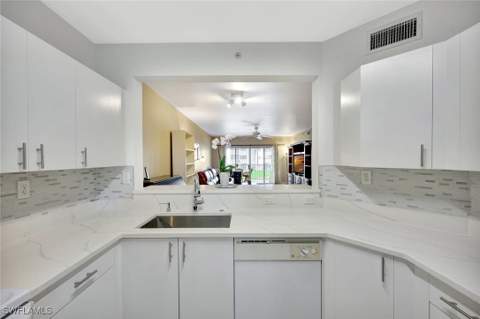 7842 Regal Heron Cir 204, Naples FL - photo 8 of 19