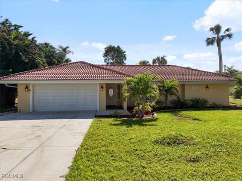 158 Dow Ln, North Fort Myers FL - photo 6 of 46