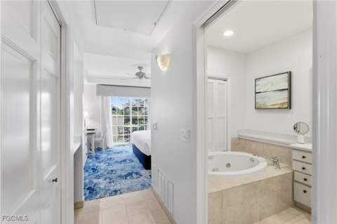 221 9th St S 403, Naples FL - photo 16 of 32