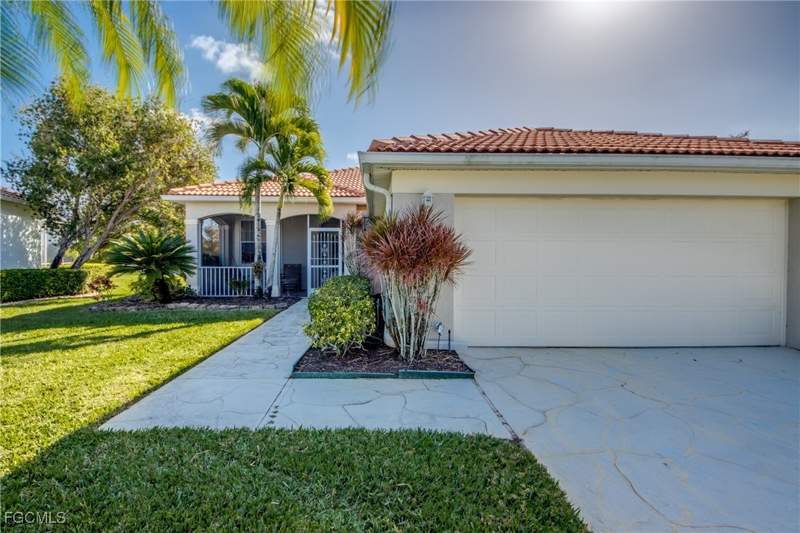 2 bedroom SingleFamilyResidence at 2260 Rio Nuevo Dr, Del Vera Country Club, North Fort Myers — photo 4