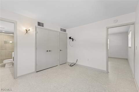 780 10th Ave S 4, Naples FL - photo 18 of 32