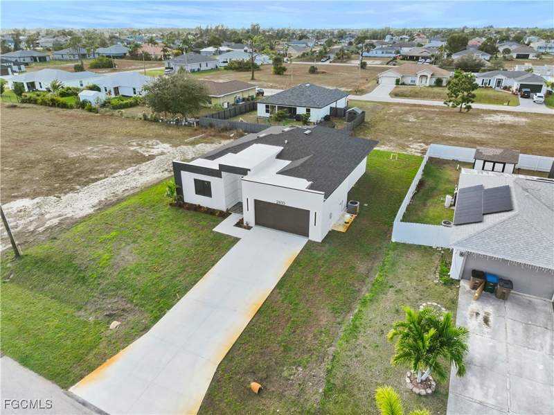 4 bedroom SingleFamilyResidence at 2810 NW 19th Ave, Cape Coral, Cape Coral — photo 4