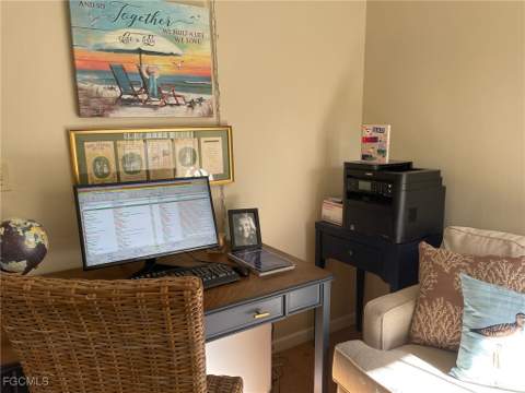 5650 Trailwinds Dr 111, Fort Myers FL - photo 23 of 28