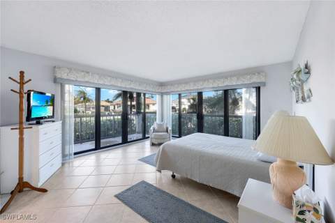 845 Collier Ct 106, Marco Island FL - photo 10 of 21
