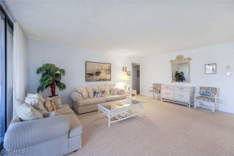 2 bedroom Condominium at 845 Collier Ct 106, Tropical Isle, Marco Island — photo 5