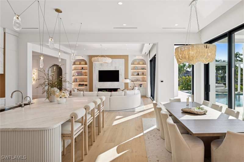 6 bedroom SingleFamilyResidence at 1990 7th St S, Aqualane Shores, Naples — photo 1