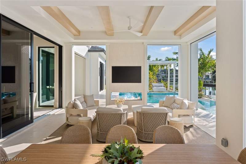 6 bedroom SingleFamilyResidence at 1990 7th St S, Aqualane Shores, Naples — photo 3