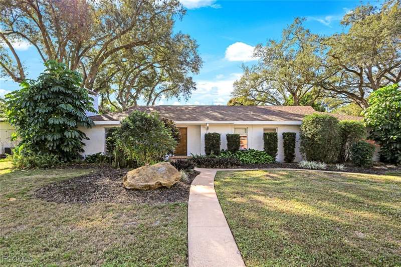 3 bedroom SingleFamilyResidence at 1334 Vesper Dr, Seminole Estates, Fort Myers — photo 5