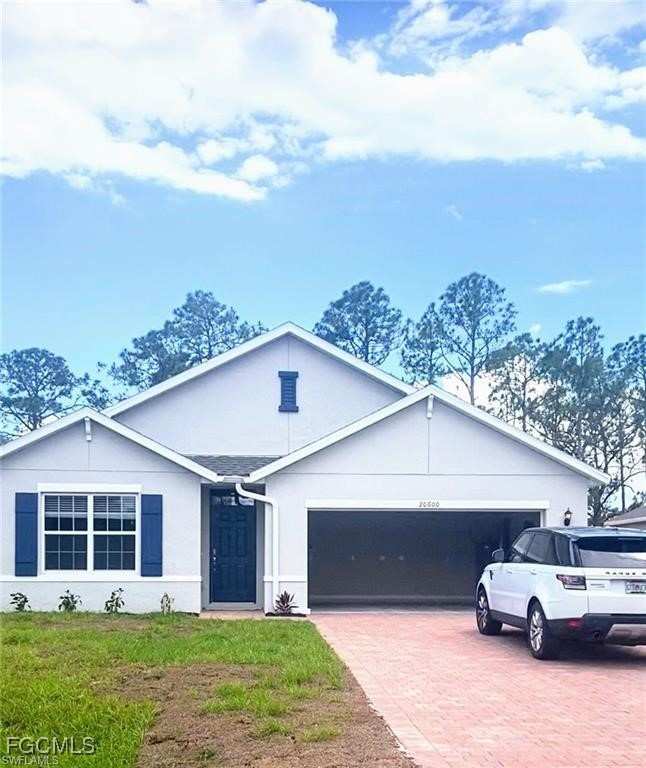 4 bedroom SingleFamilyResidence at 20600 Charles St, Alva, Alva — photo 1