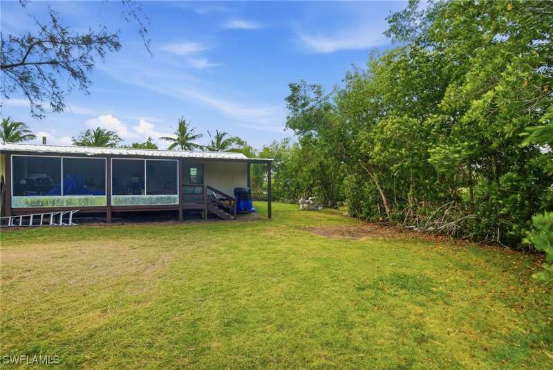 2 bedroom ManufacturedHome at 103 Egret Ln, Plantation Island, Everglades City — photo 1