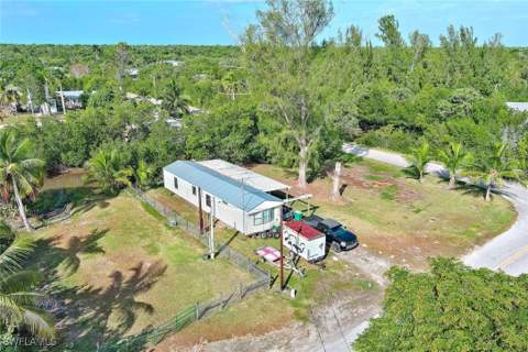 103 Egret Ln, Everglades City FL - photo 6 of 18