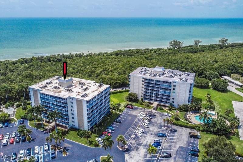 bedroom Condominium at 3 Bluebill Ave 405, Vanderbilt Towers, Naples — photo 2