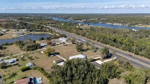 17770 Palm Beach Blvd, Alva FL - photo 7 of 32