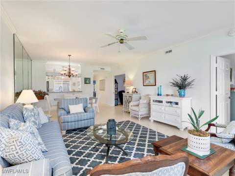 725 Saratoga Cir A101, Naples FL - photo 17 of 49