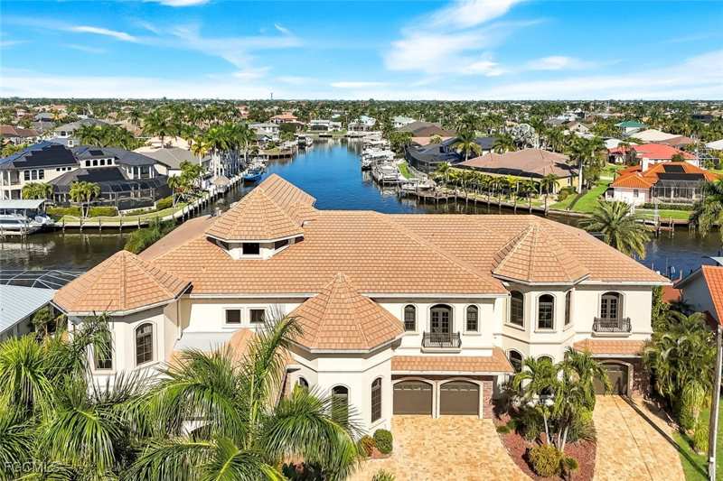 6 bedroom SingleFamilyResidence at 1433 SW 57th Ter, Cape Coral, Cape Coral — photo 1