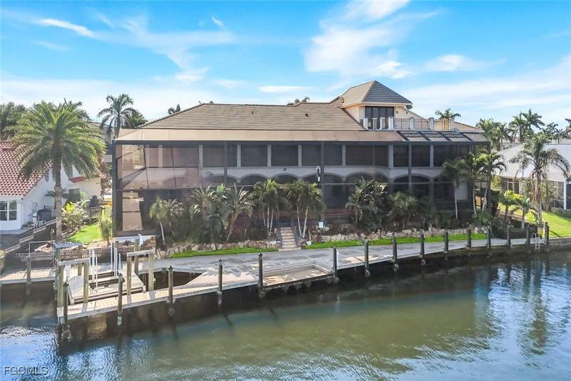 6 bedroom SingleFamilyResidence at 1433 SW 57th Ter, Cape Coral, Cape Coral — photo 5