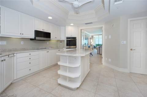 435 Dockside Dr B803, Naples FL - photo 14 of 37