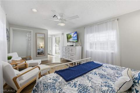 4690 Parrot Ave, Naples FL - photo 18 of 35