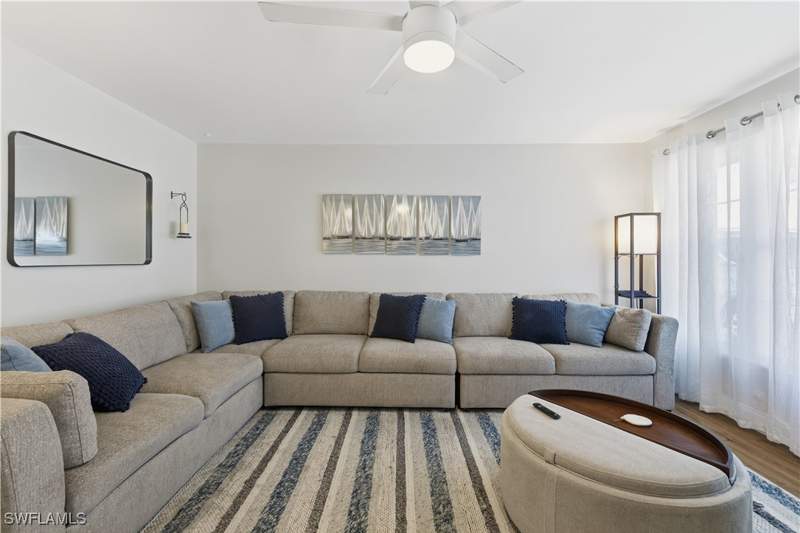 3 bedroom SingleFamilyResidence at 4690 Parrot Ave, Flamingo Estates, Naples — photo 3