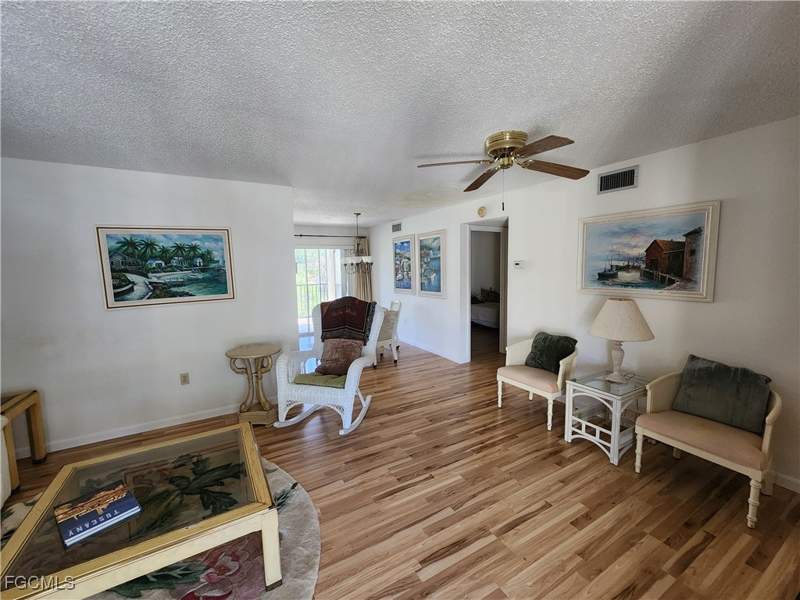 2 bedroom Condominium at 7400 College Pkwy 67C, Hidden Gardens, Fort Myers — photo 4