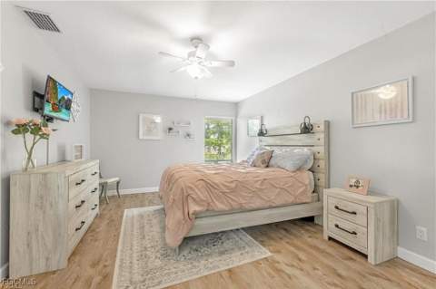 4251 Island Cir 7, Fort Myers FL - photo 15 of 32