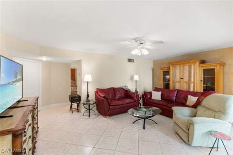 592 Beachwalk Cir N102, Naples FL - photo 8 of 34