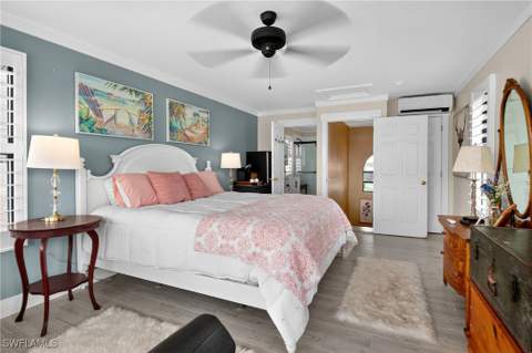 190 Tahiti Cir, Naples FL - photo 14 of 33