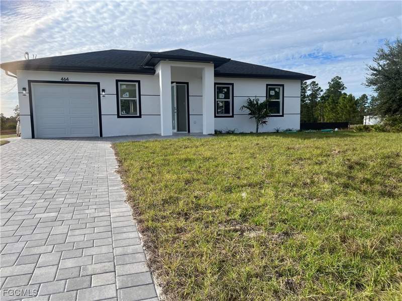 3 bedroom SingleFamilyResidence at 464 Eisenhower Blvd, Lehigh Acres, Lehigh Acres — photo 2