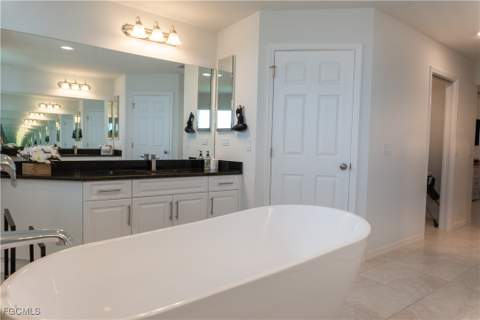 3318 SW 8th Pl, Cape Coral FL - photo 19 of 44