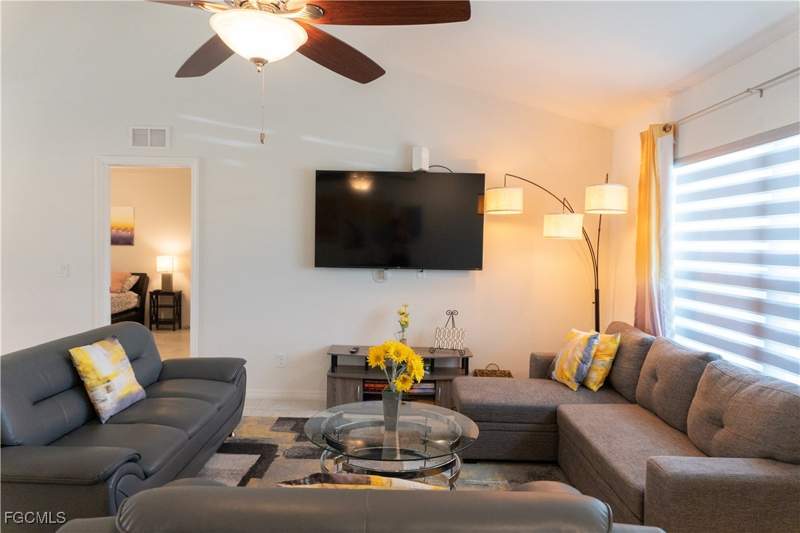3 bedroom SingleFamilyResidence at 3318 SW 8th Pl, Cape Coral, Cape Coral — photo 5