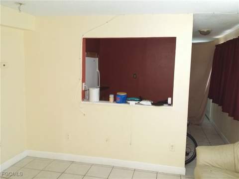 950 Lakeview Dr, North Fort Myers FL - photo 13 of 42