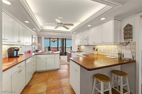 2378 Gulf Shore Blvd N 303, Naples FL - photo 13 of 39
