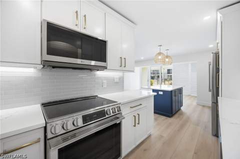 333 Harbour Dr 109, Naples FL - photo 7 of 37