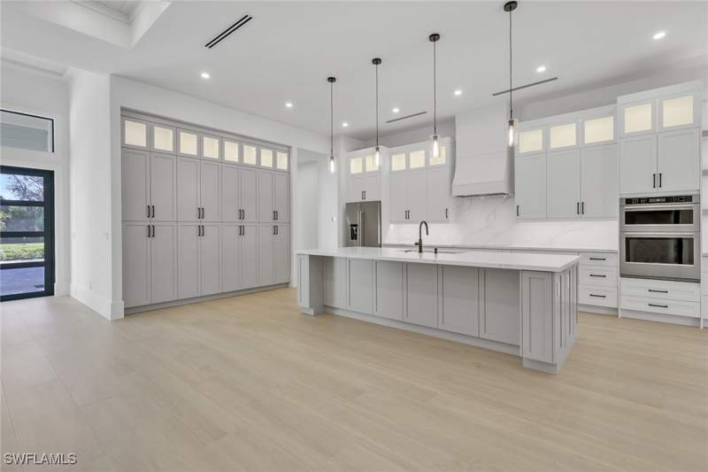 4 bedroom SingleFamilyResidence at 1109 15th St SW, Golden Gate Estates, Naples — photo 4