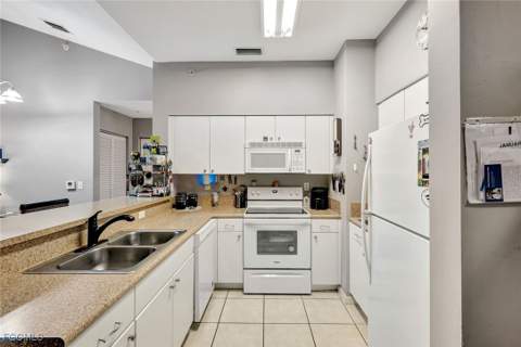 950 Hancock Creek South Blvd 524, Cape Coral FL - photo 10 of 23