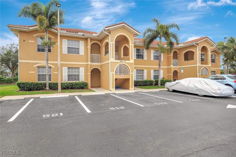 3 bedroom Condominium at 950 Hancock Creek South Blvd 524, Oasis, Cape Coral — photo 2