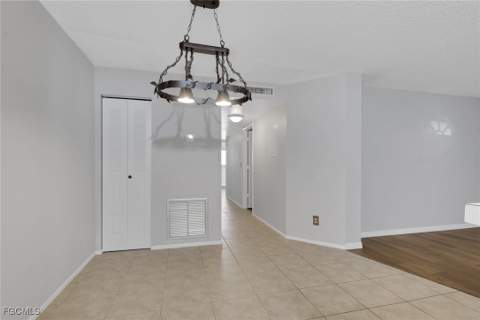 8151 S Woods Cir 12, Fort Myers FL - photo 10 of 28
