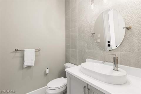 2036 Cambridge Park Dr, Naples FL - photo 24 of 42