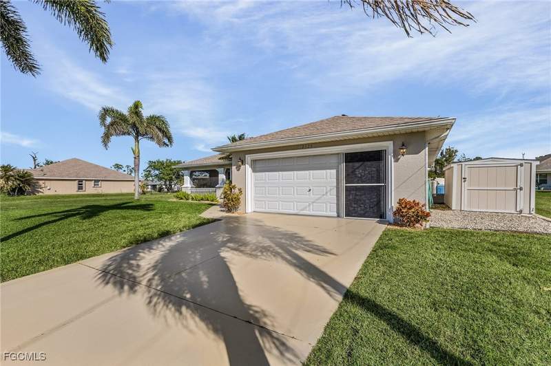 3 bedroom SingleFamilyResidence at 2525 NW 19th Pl, Cape Coral, Cape Coral — photo 3