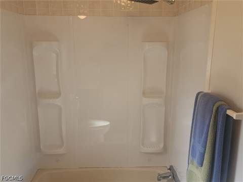 133 Belle Isle Cir, Naples FL - photo 19 of 29