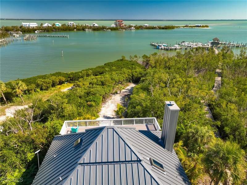 3 bedroom SingleFamilyResidence at 4490 Harbor Bend Dr, Safety Harbor Club, Upper Captiva — photo 3