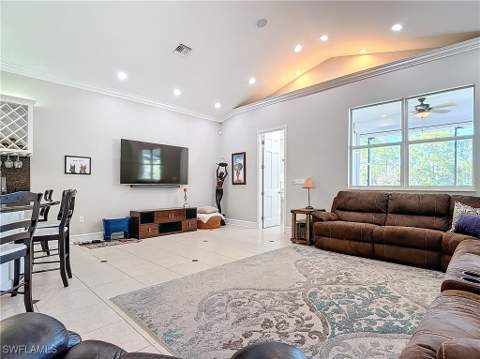 4411 Pine Ridge Rd, Naples FL - photo 19 of 50