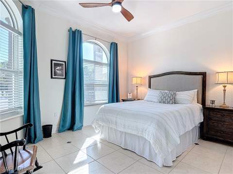 4411 Pine Ridge Rd, Naples FL - photo 21 of 50